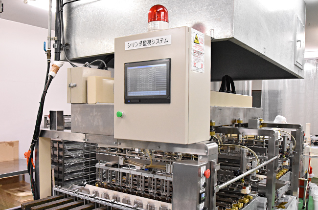 導入した「きんつば」焼成機